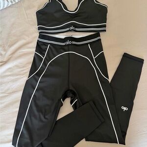 ALO Yoga Black and White Leggings Set